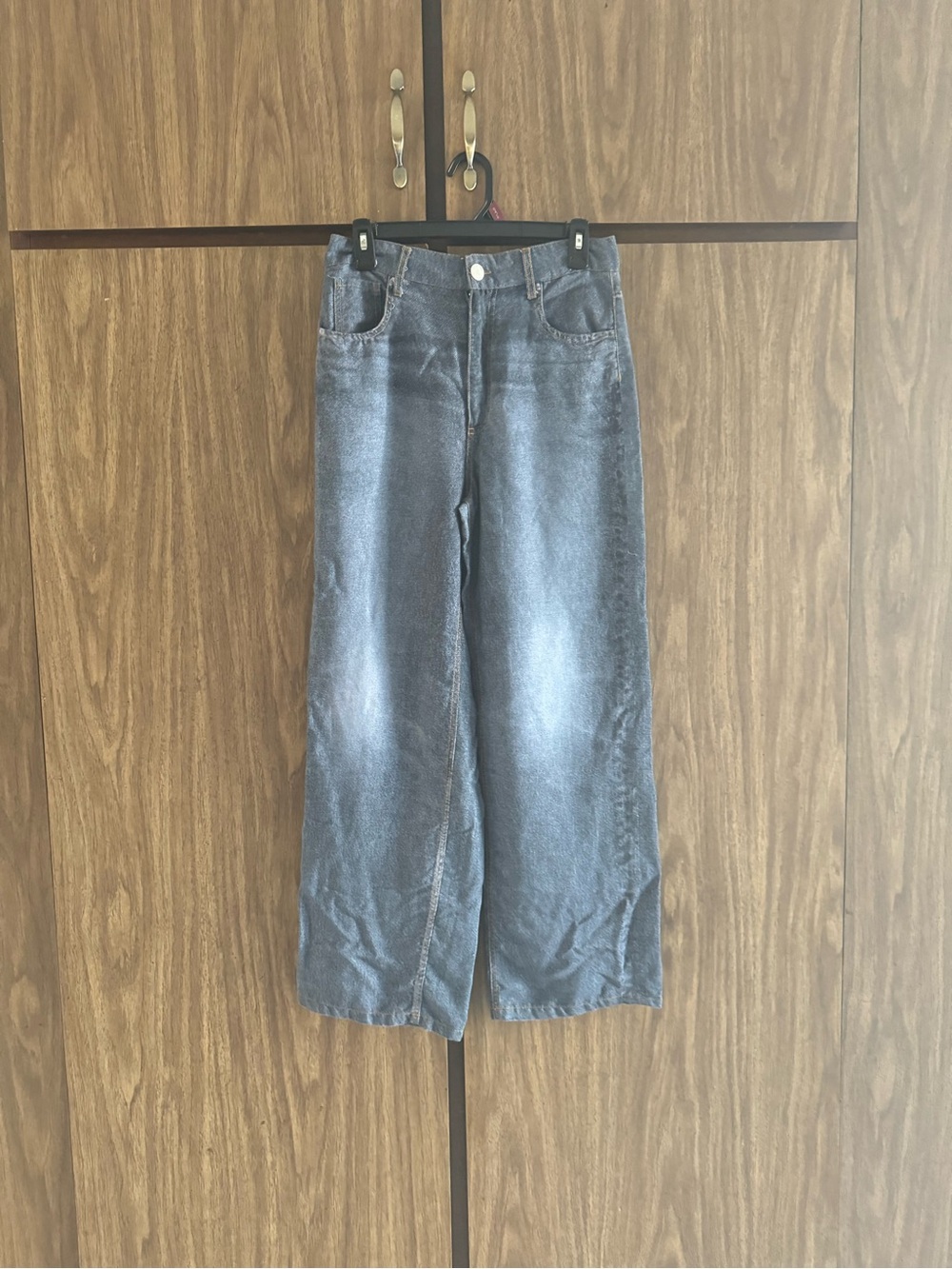 Jason Wu Wide-Leg High-Rise “Sweat Pant” Jeans in Washed Blue Denim - Picture 3 of 9